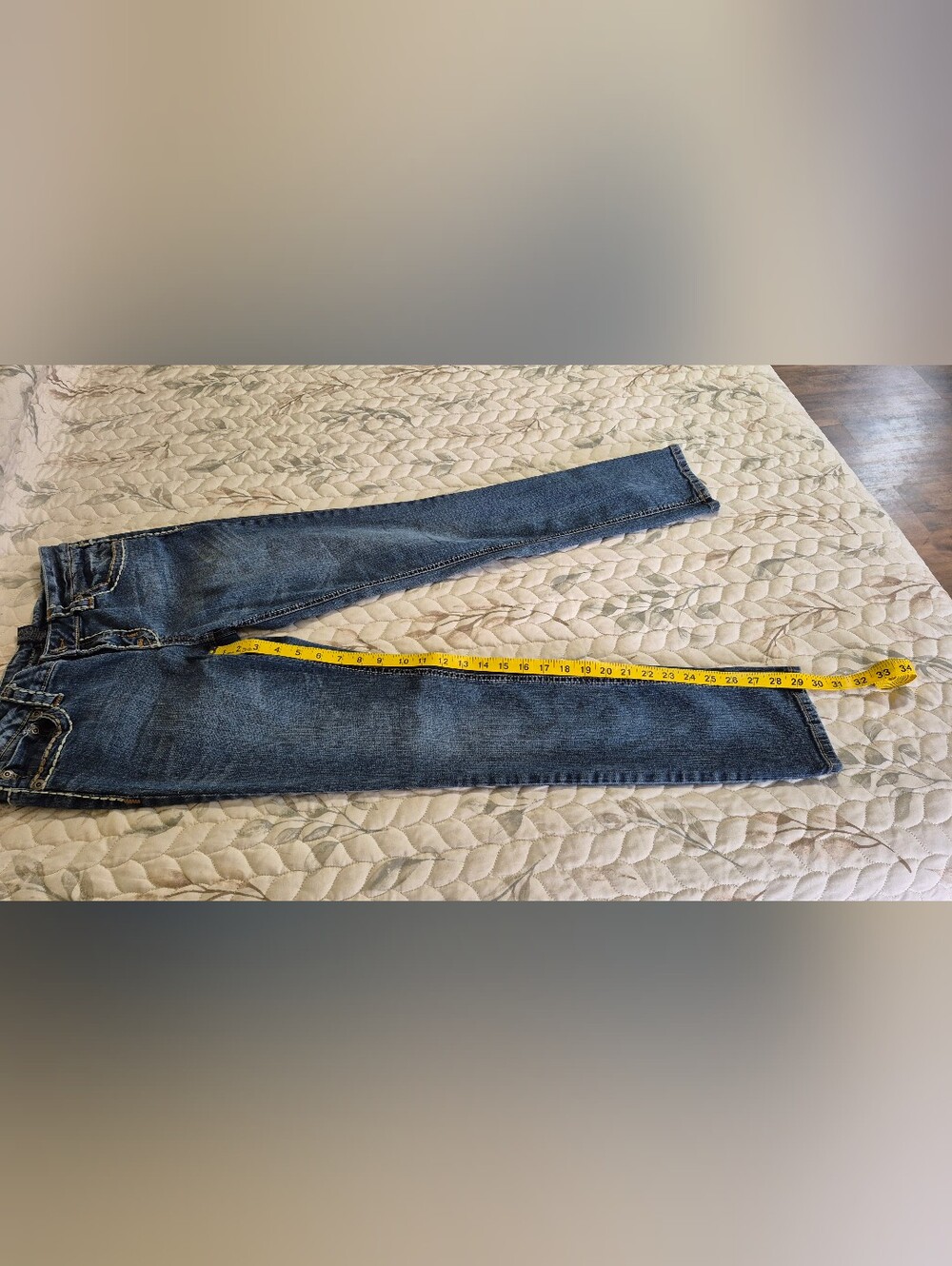 ZCO Premium Juniors's Straight Leg Jeans in Medium Blue Wash - Picture 4 of 10